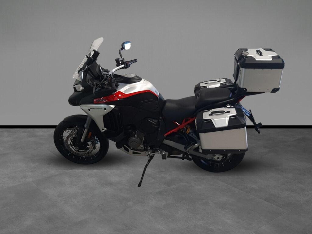 MULTISTRADA V4
