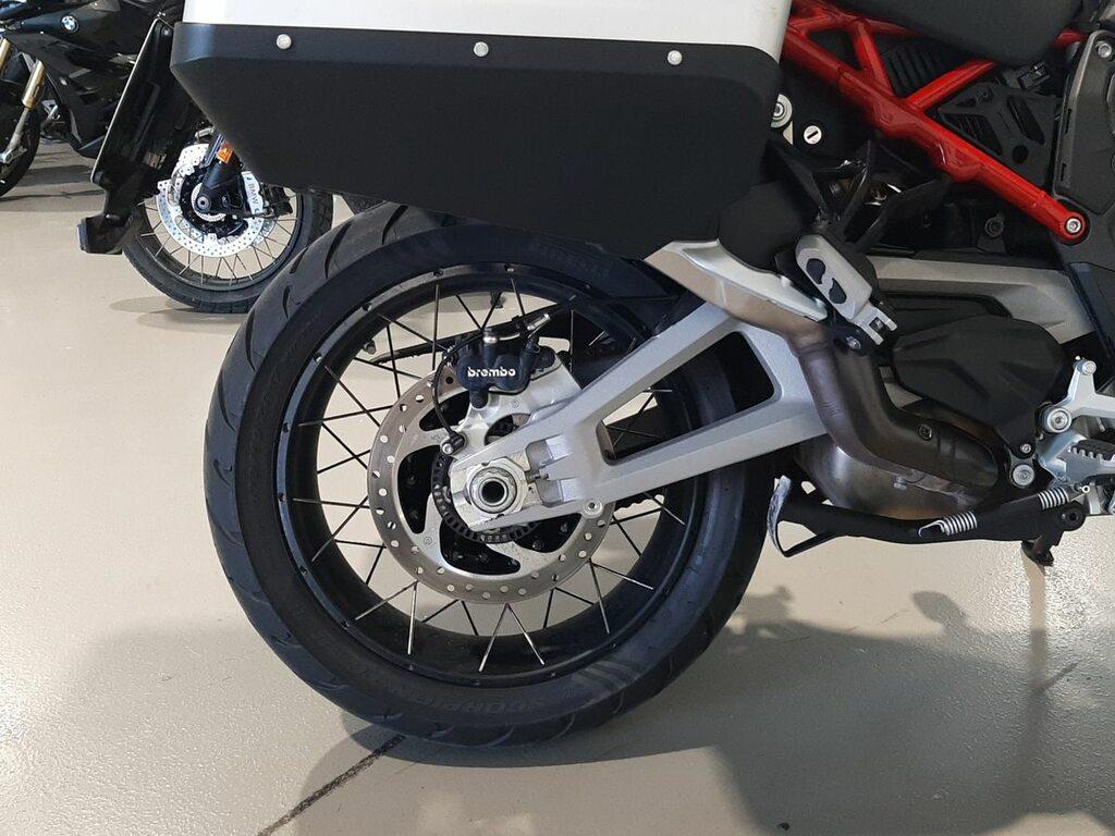 MULTISTRADA V4