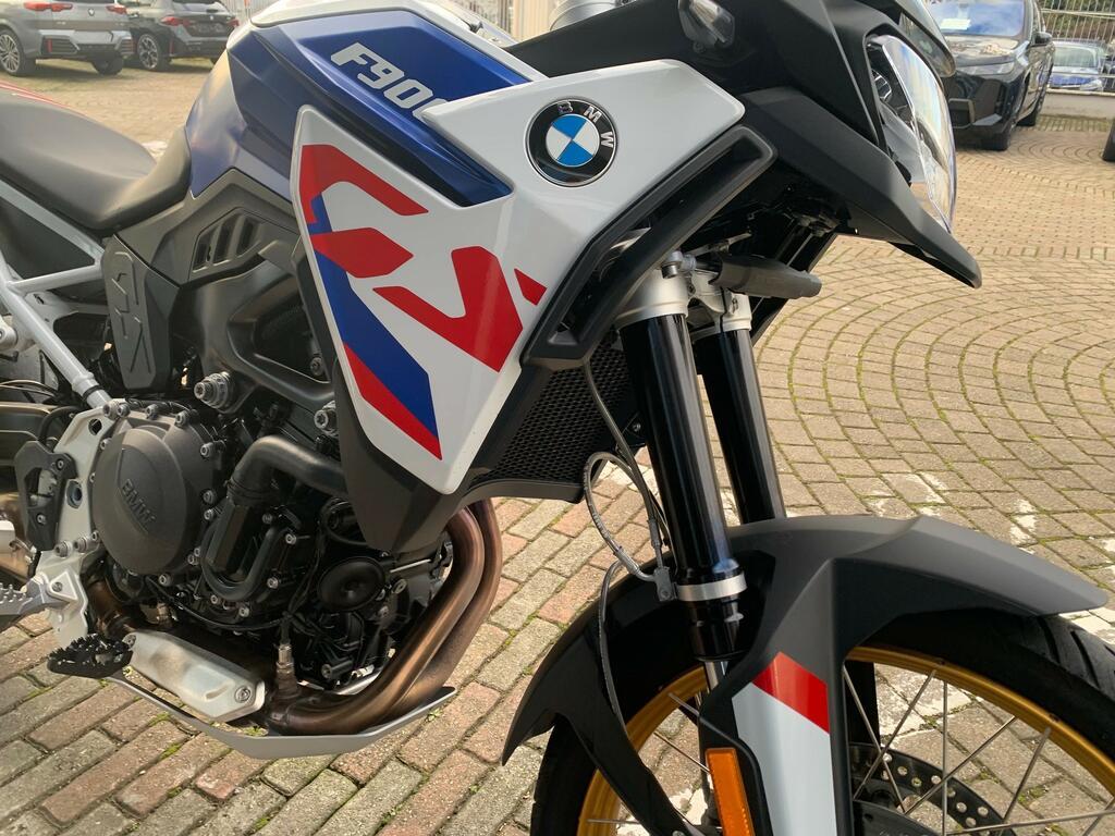 F 900 GS