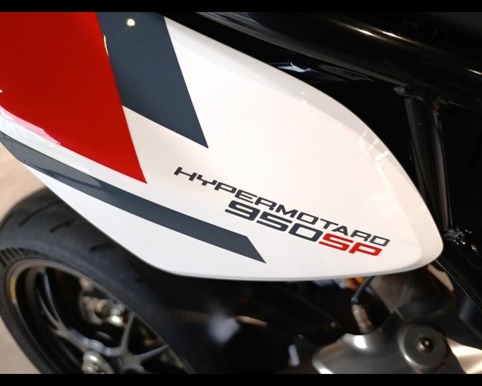 HYPERMOTARD 950