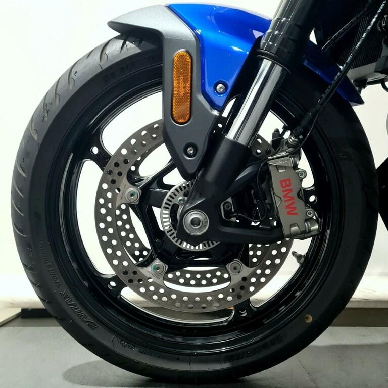R 1300 R