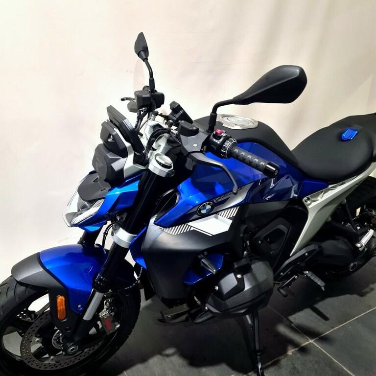 R 1300 R