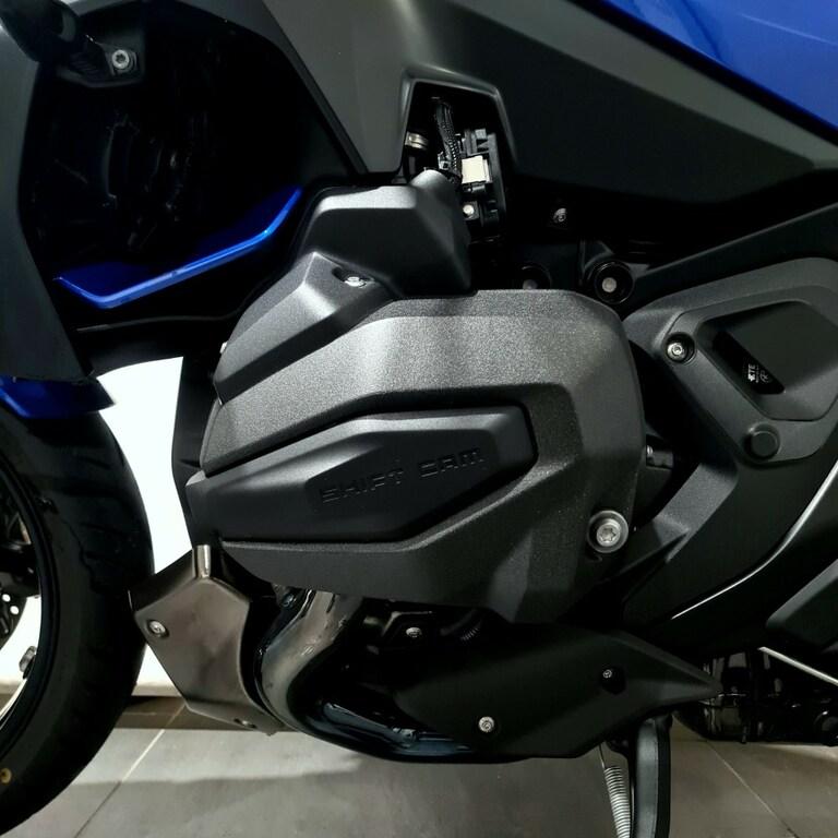 R 1300 R