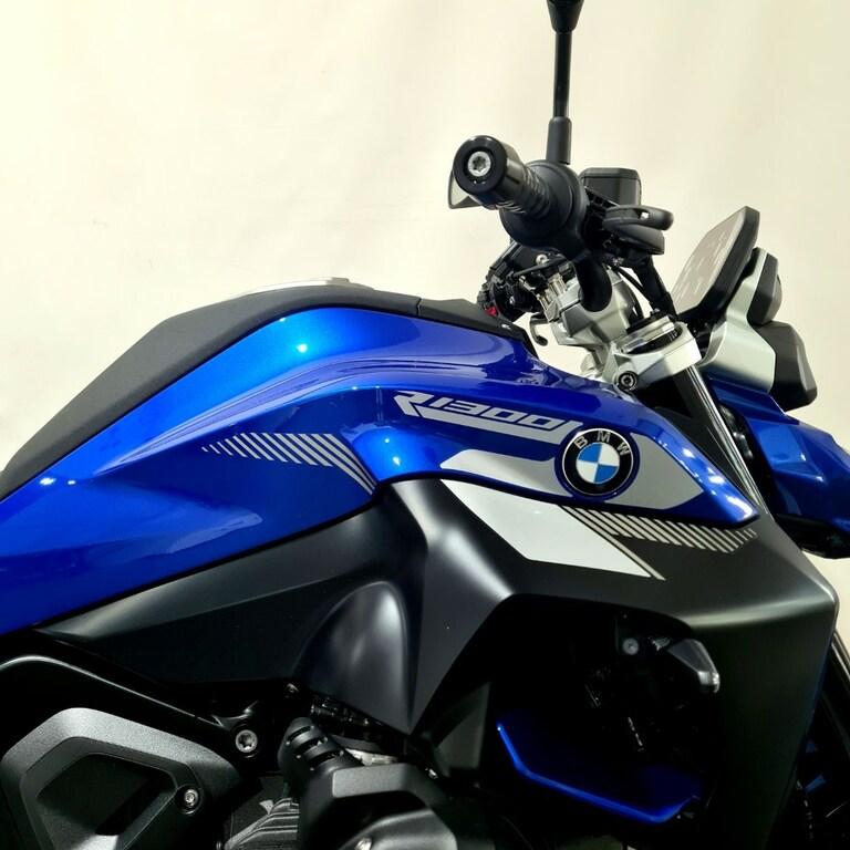 R 1300 R