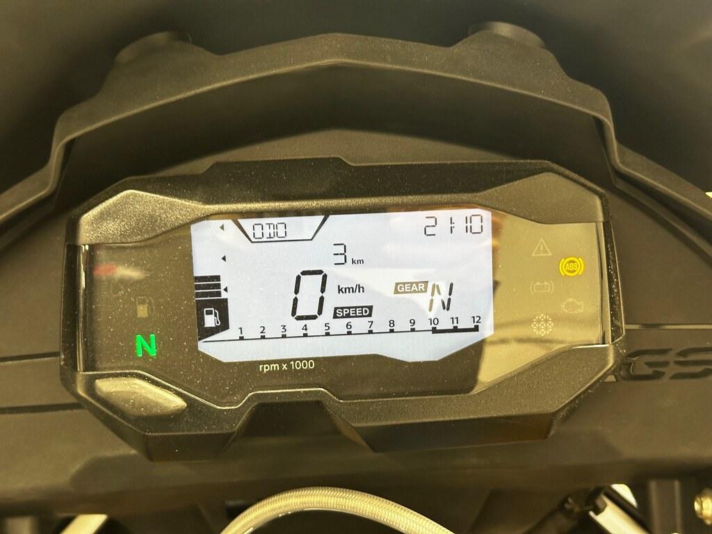 G 310 GS