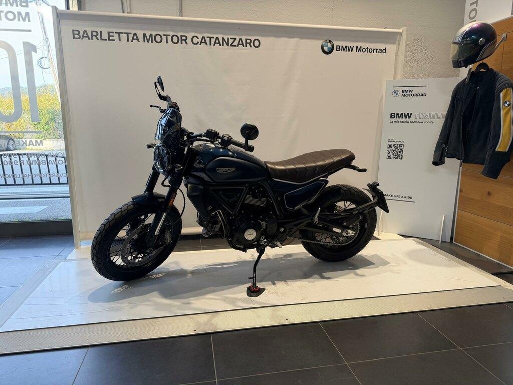 SCRAMBLER 800