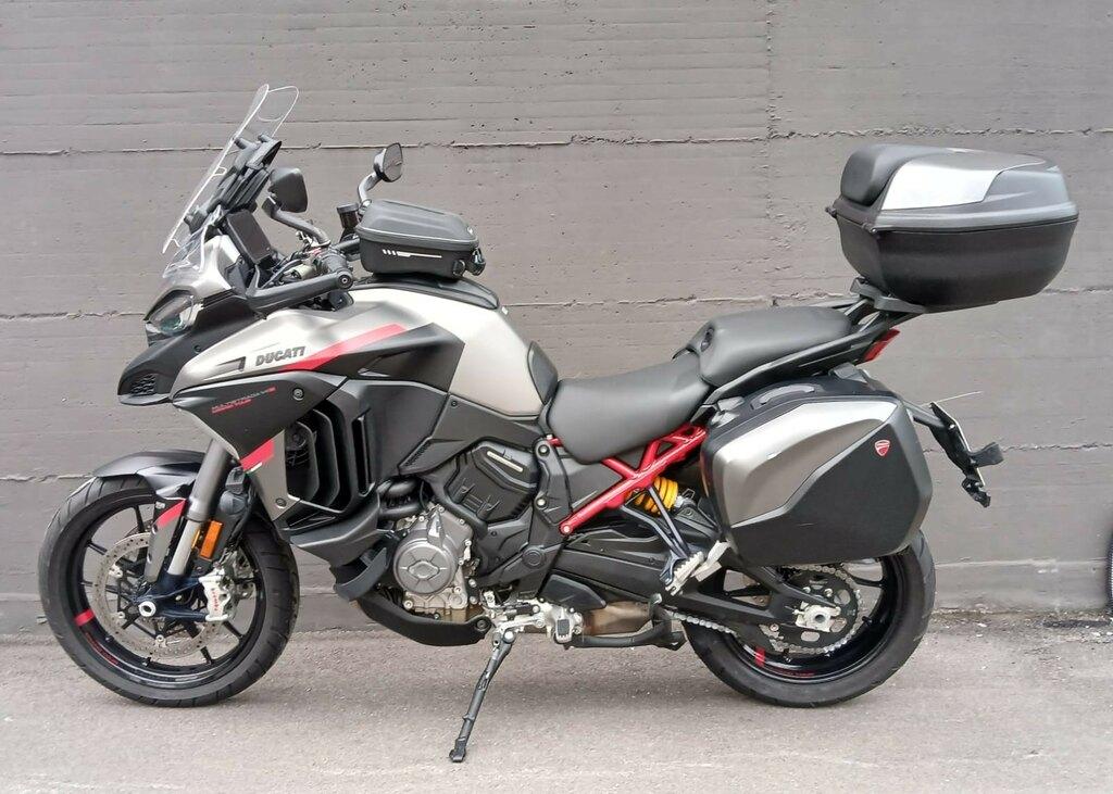 MULTISTRADA V4
