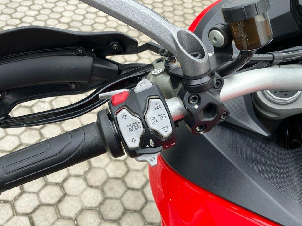 MULTISTRADA V2