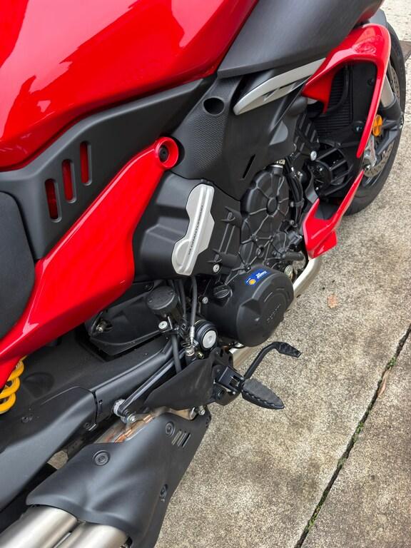 DIAVEL V4