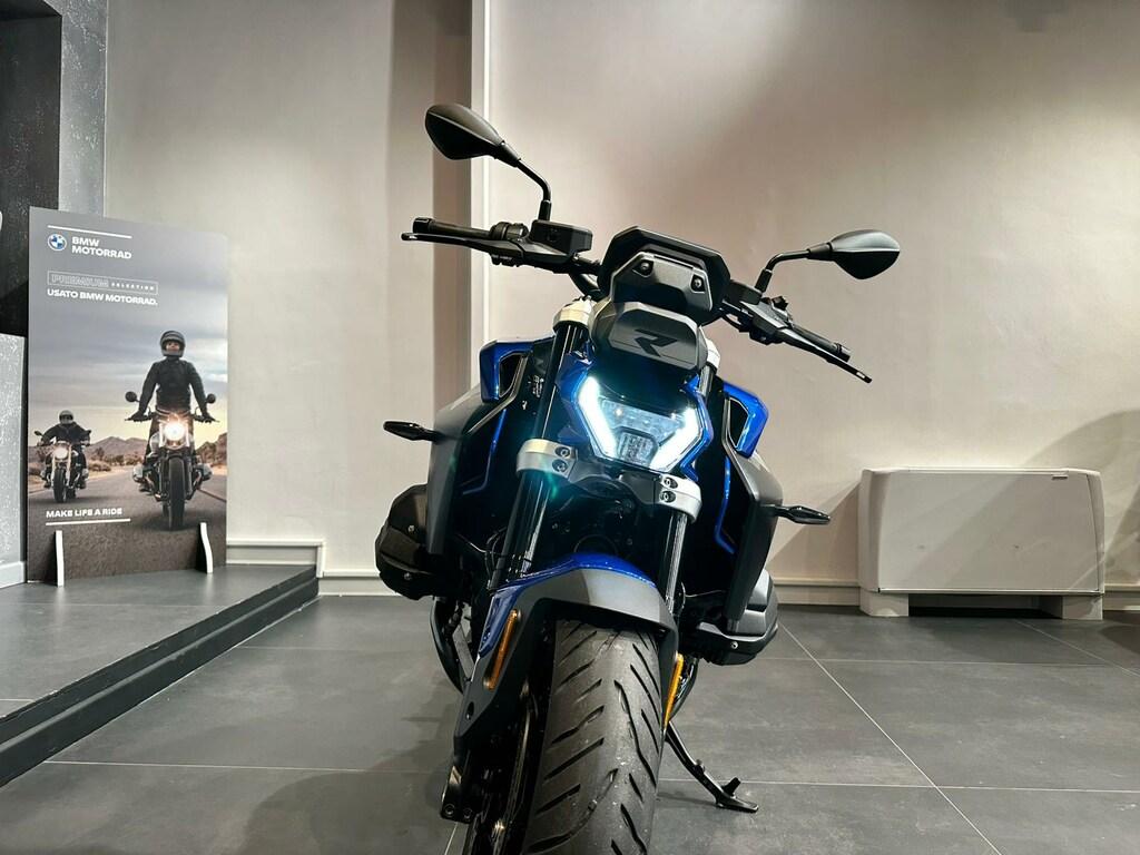 R 1300 R