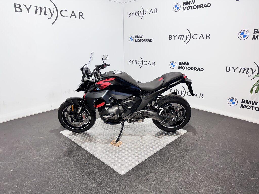 R 1300 R