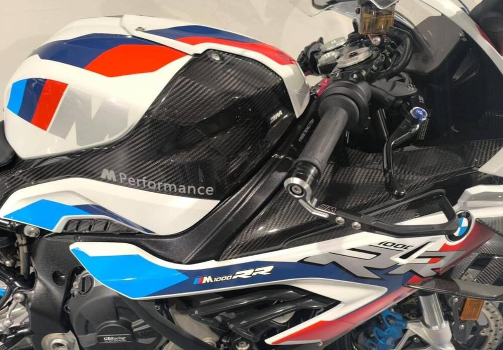 M 1000 RR