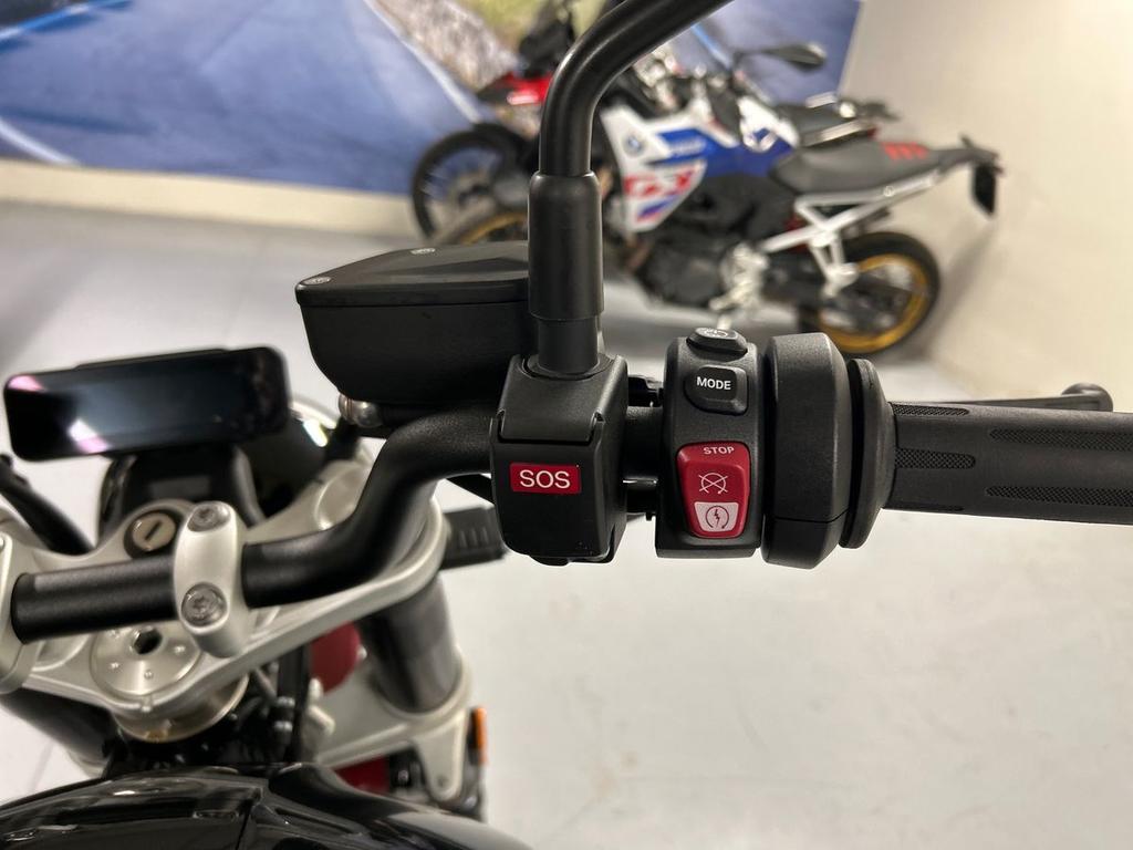 R 12