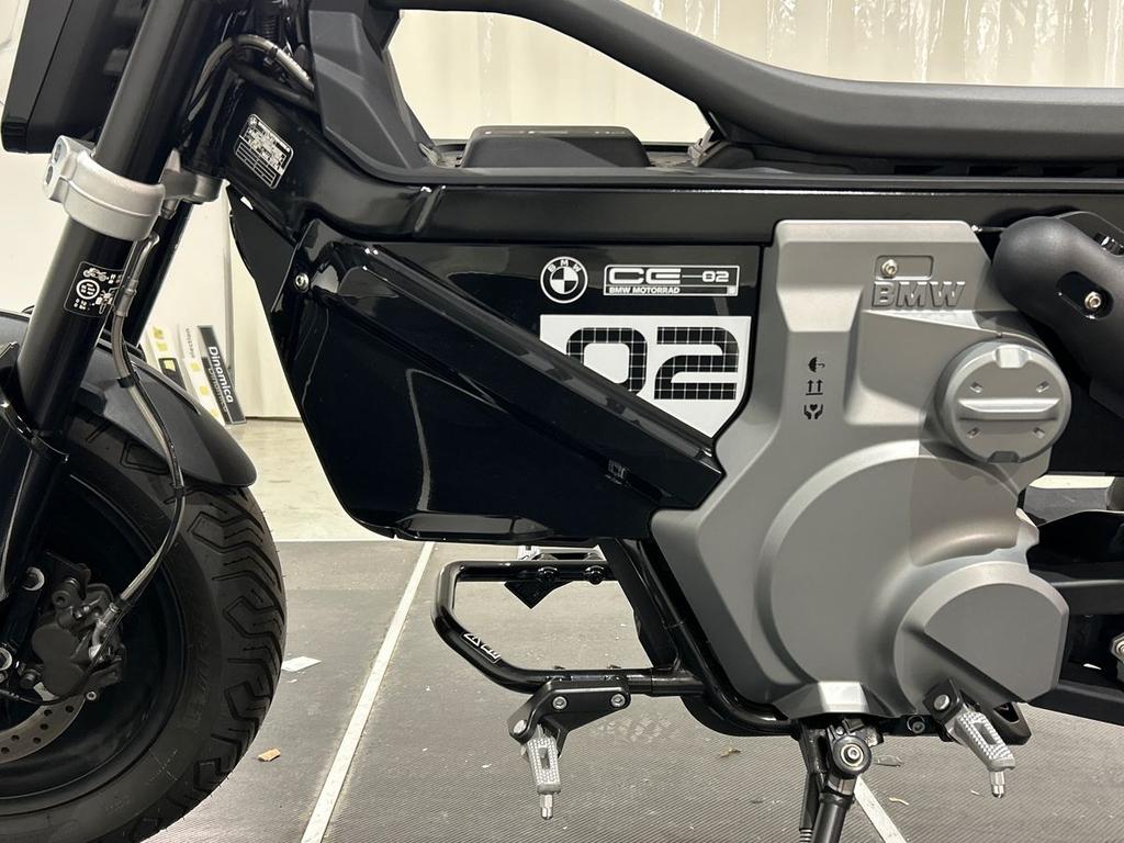 CE 02