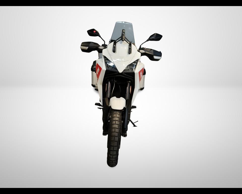 X CAPE 650