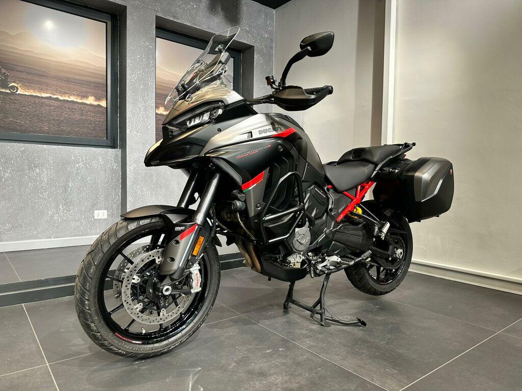 MULTISTRADA V4