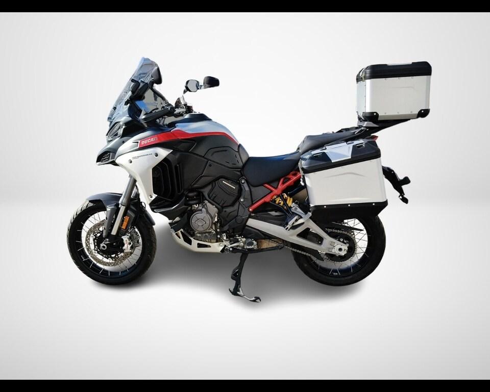 MULTISTRADA V4