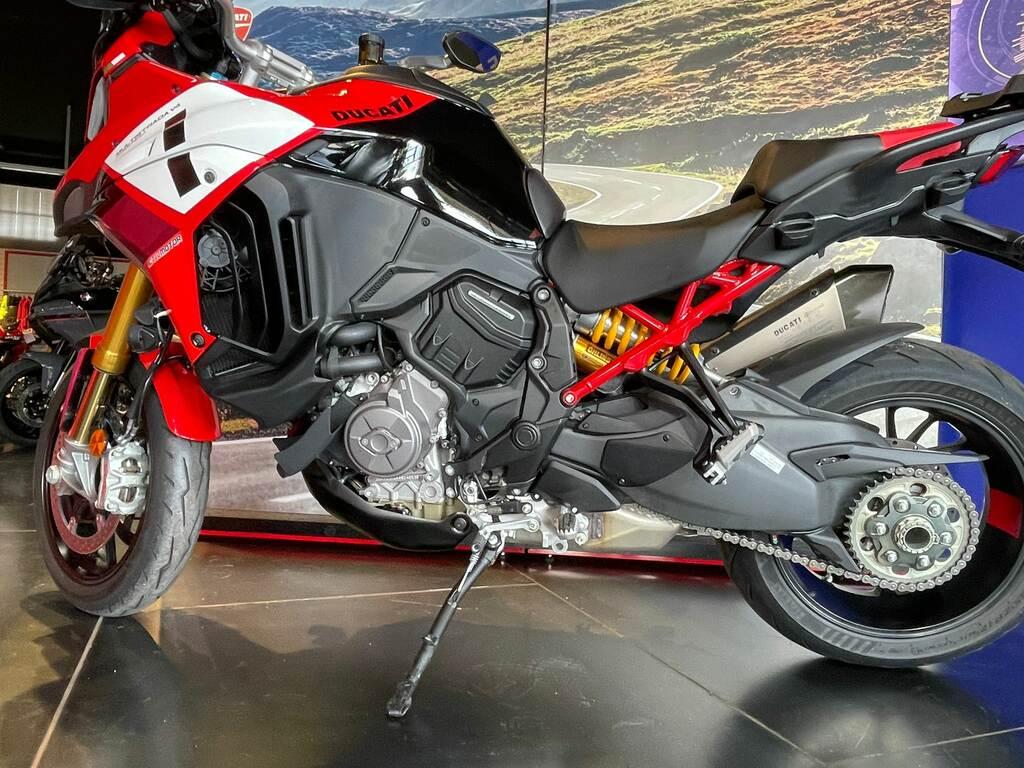 MULTISTRADA V4