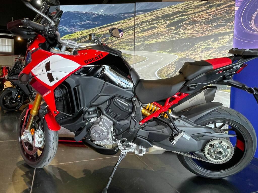 MULTISTRADA V4