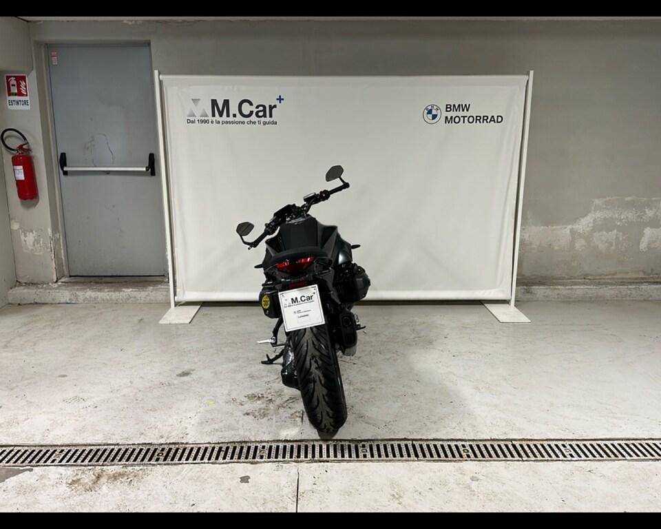 R 1300 R