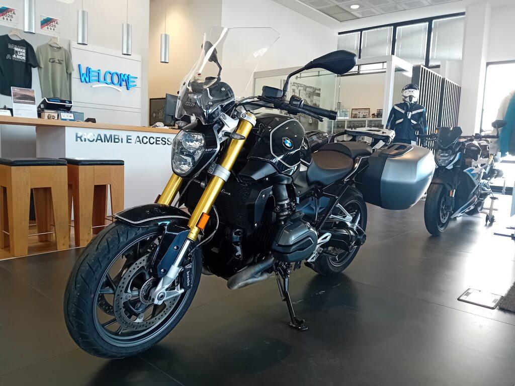 R 1200 R