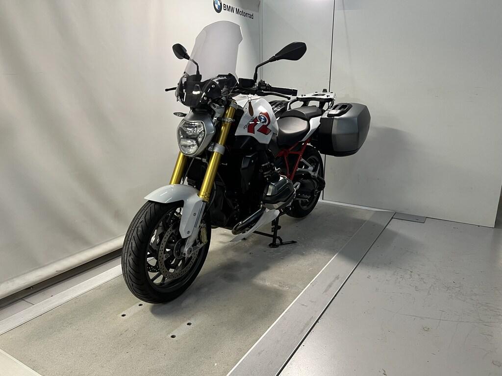 R 1200 R