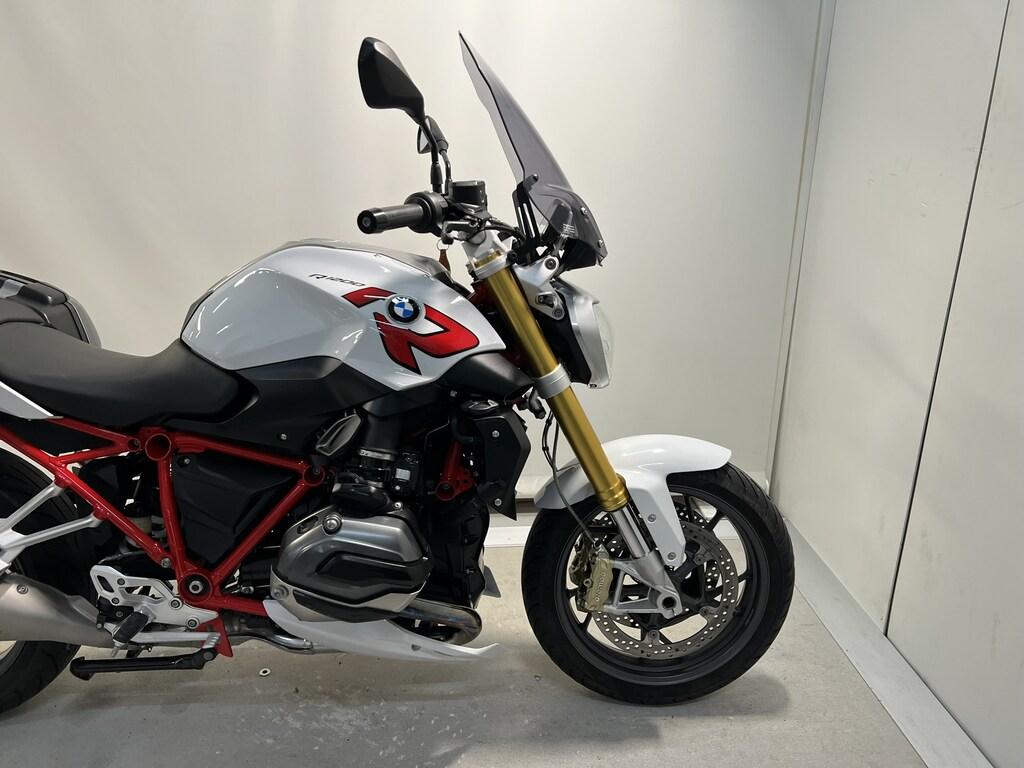 R 1200 R