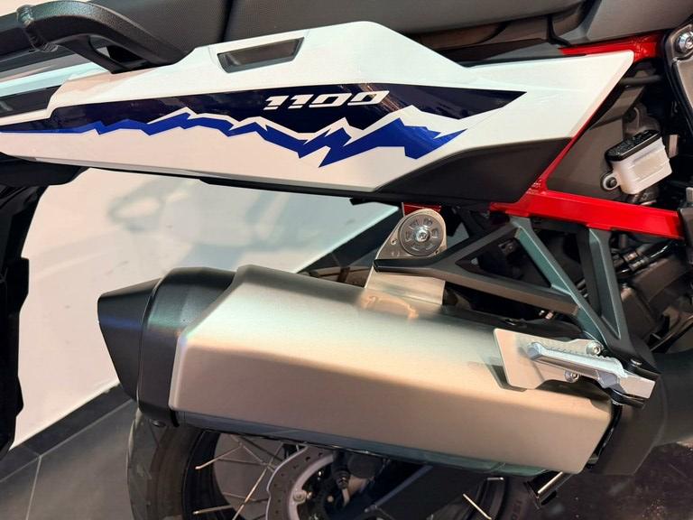 AFRICA TWIN 1100