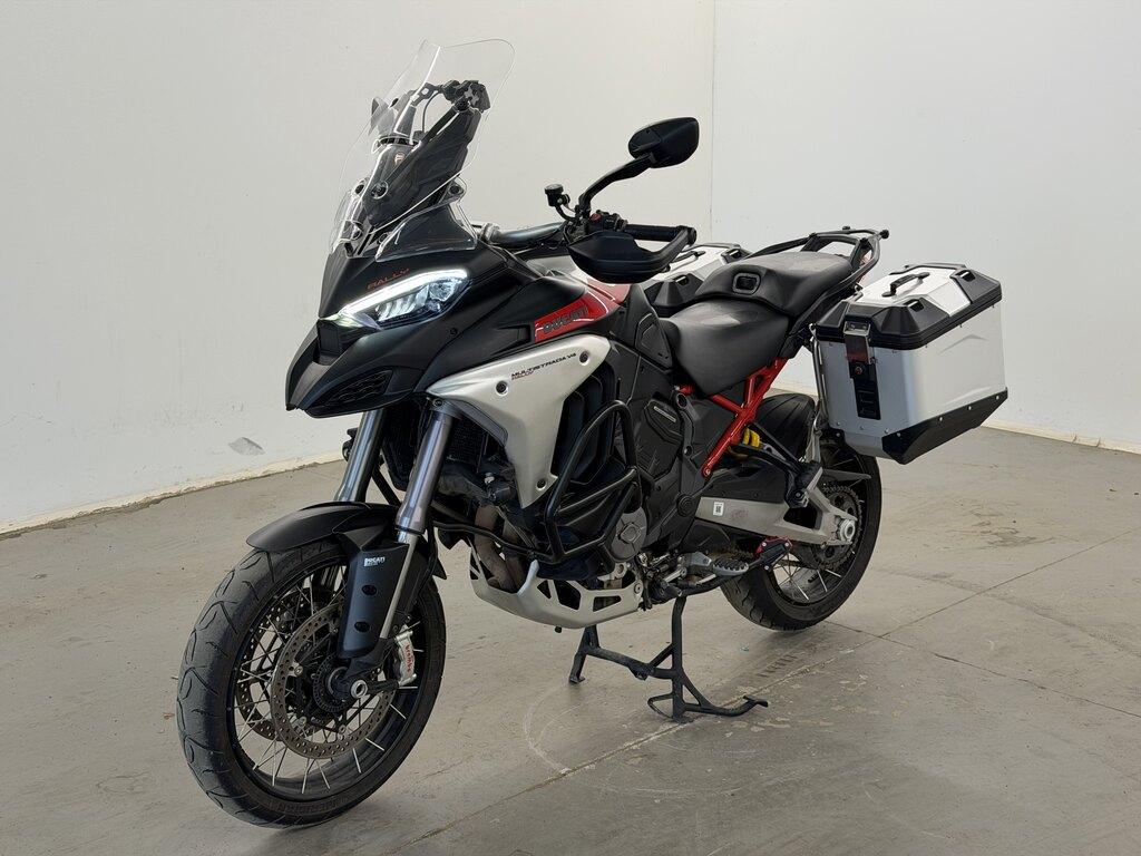 MULTISTRADA V4