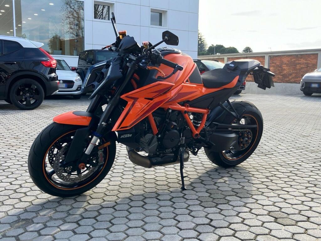 1390 SUPER DUKE