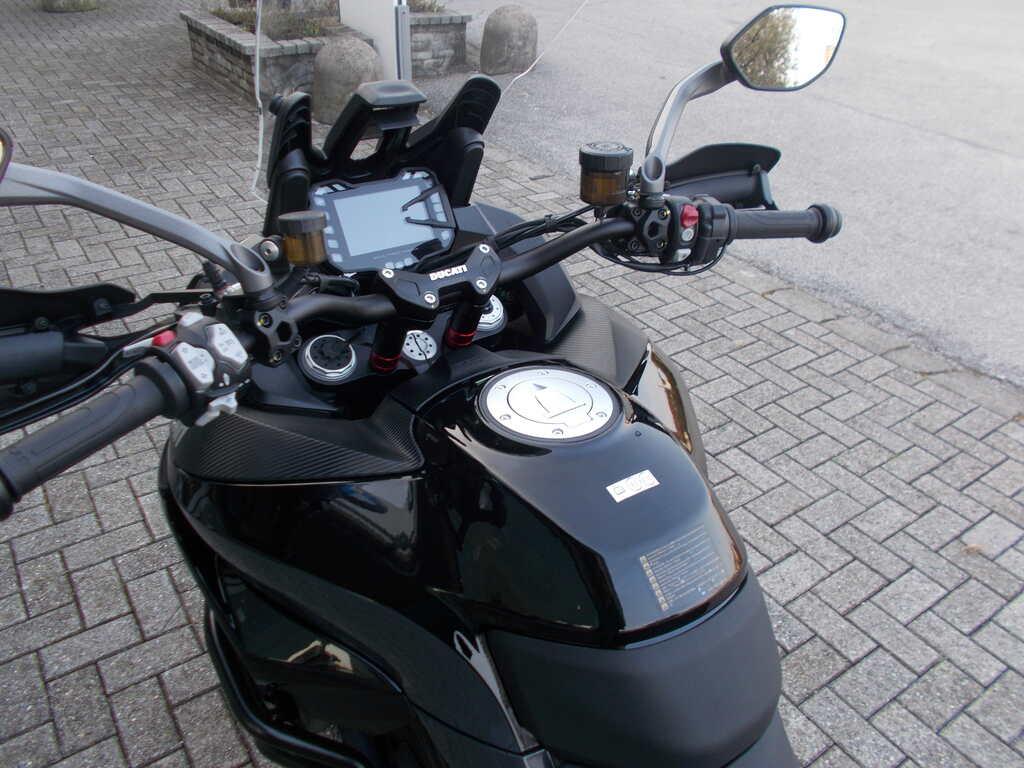 MULTISTRADA V2