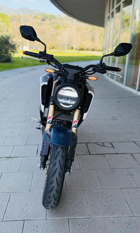 CB 125 F