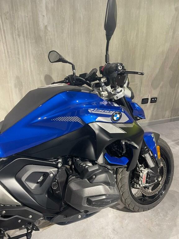 R 1300 R