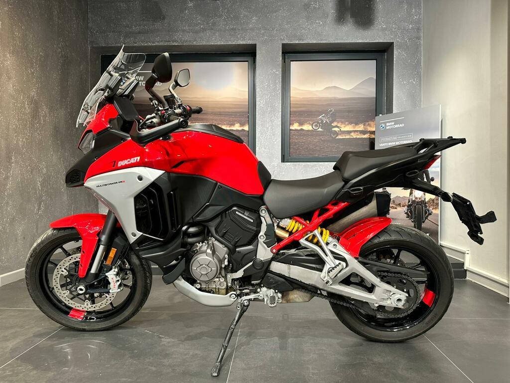 MULTISTRADA V4
