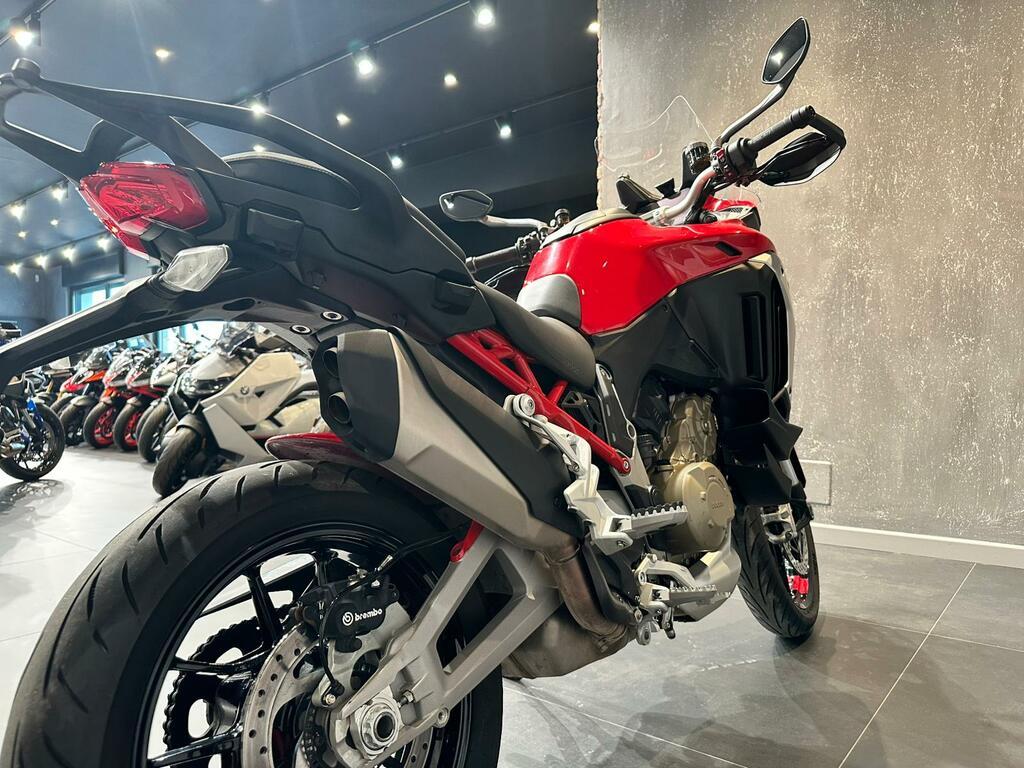 MULTISTRADA V4
