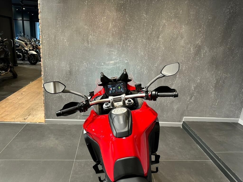 MULTISTRADA V4