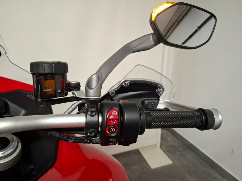 MULTISTRADA V4