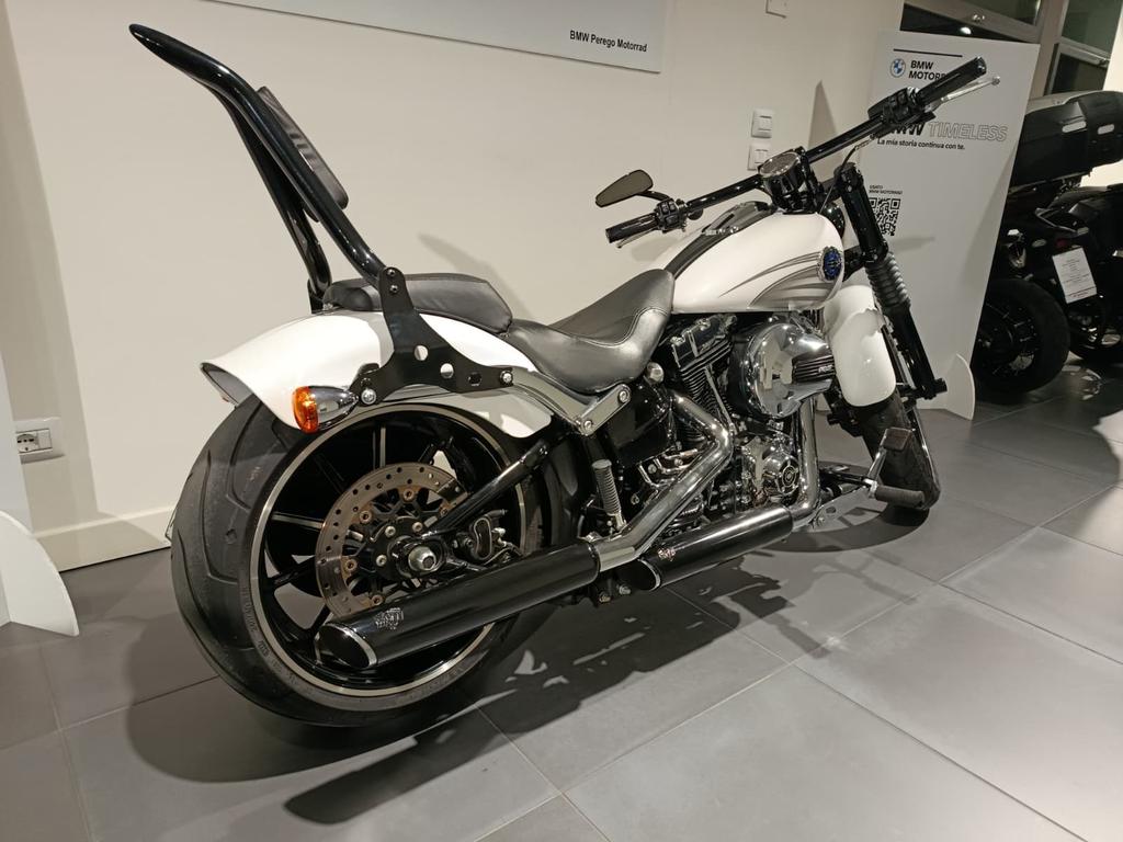 SOFTAIL 1690 BREAKOUT