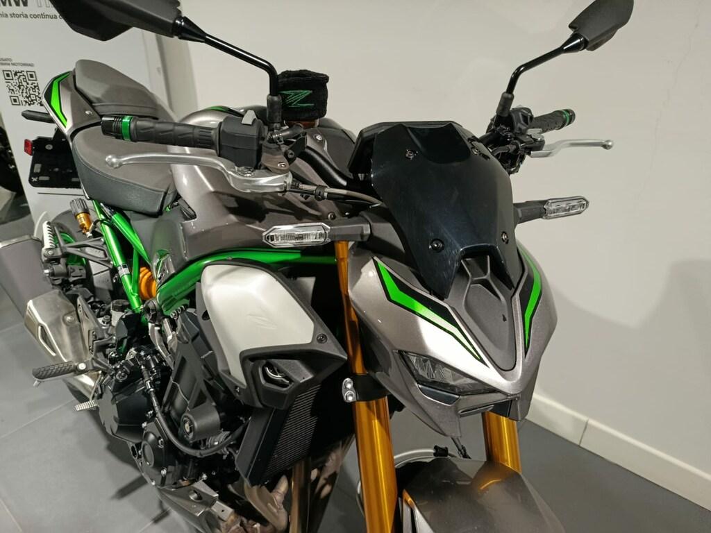 Z 900