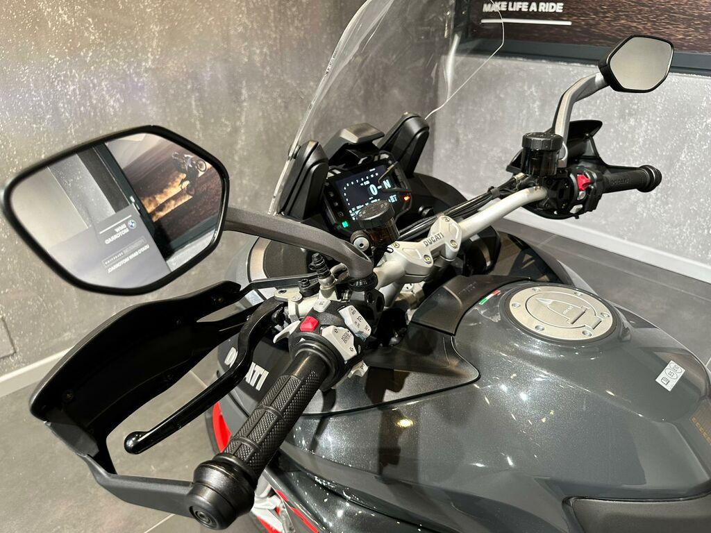 MULTISTRADA V2