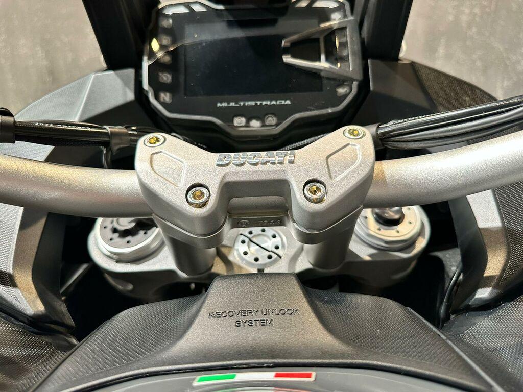 MULTISTRADA V2