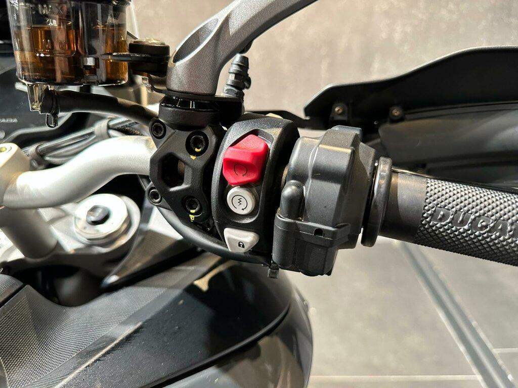MULTISTRADA V2