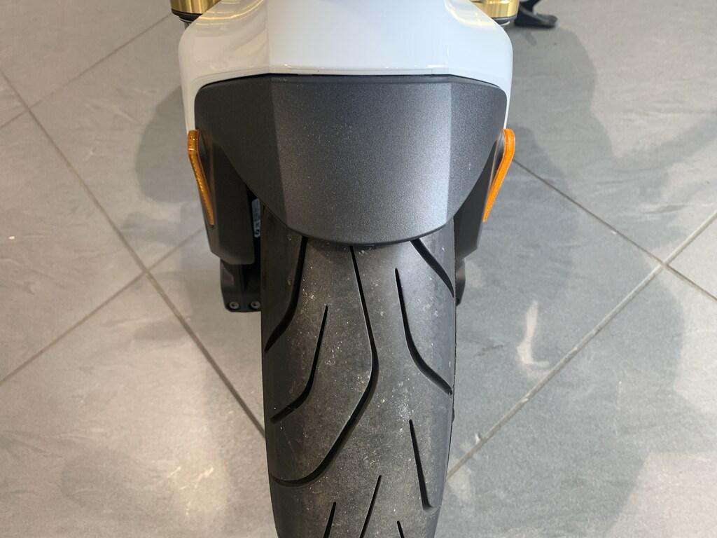 R 1300 RS