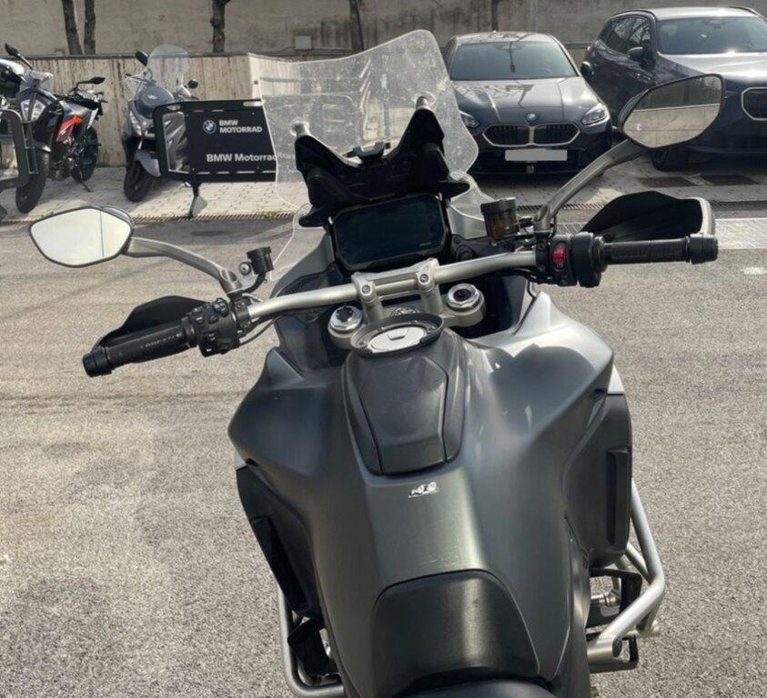 MULTISTRADA V4