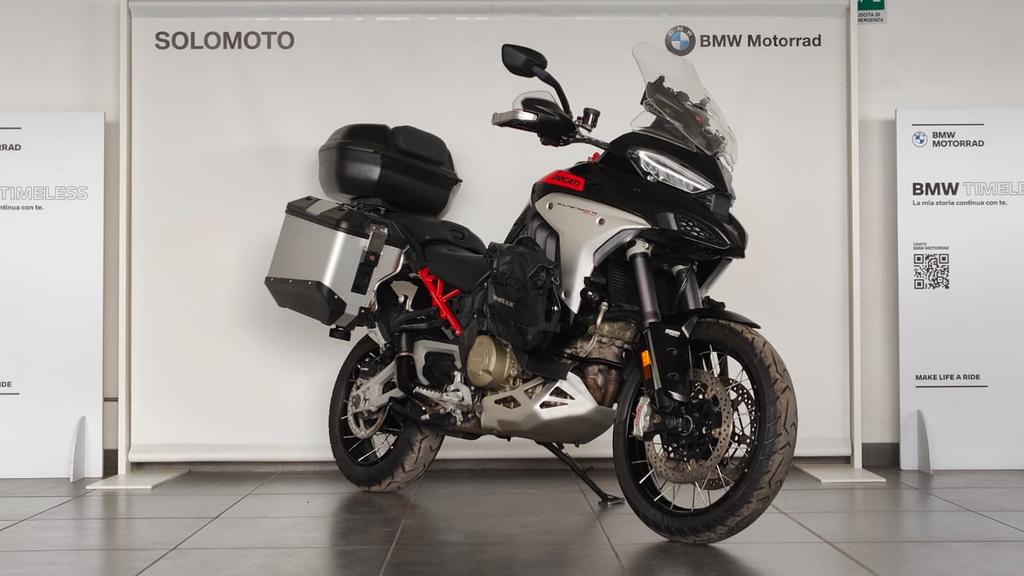 MULTISTRADA V4