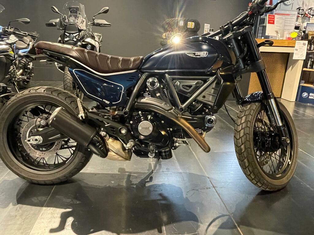 SCRAMBLER 800