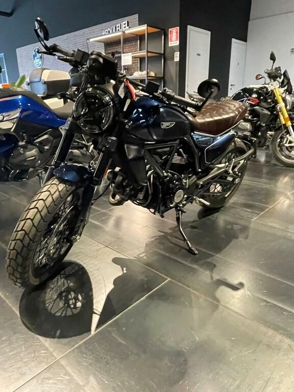SCRAMBLER 800