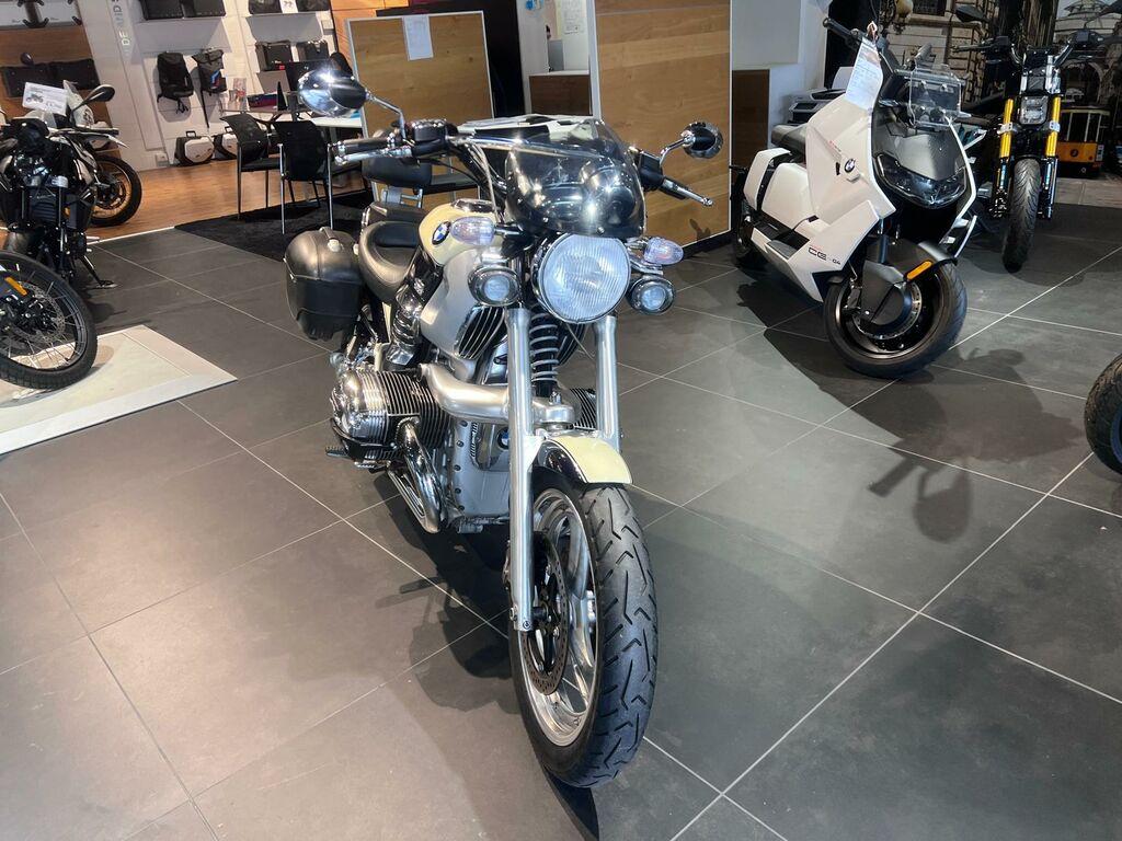 R 1200 C