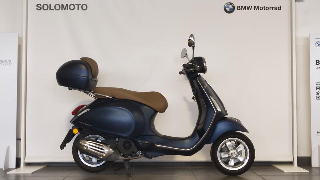 VESPA PRIMAVERA 125