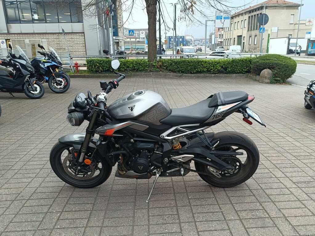 STREET TRIPLE 765